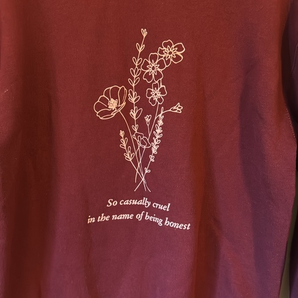 Taylor Swift Maroon Red Sweatshirt Crewneck Floral All Too Well Lyrics Medium - Picture 2 of 5